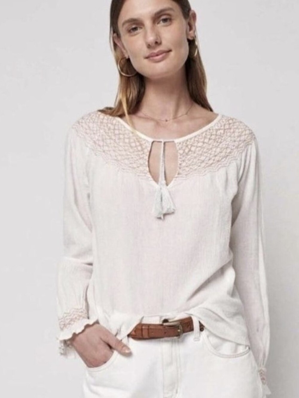 Faherty Laura Embroidered Peasant Blouse XS White Boho Smocked Tassel Romantic